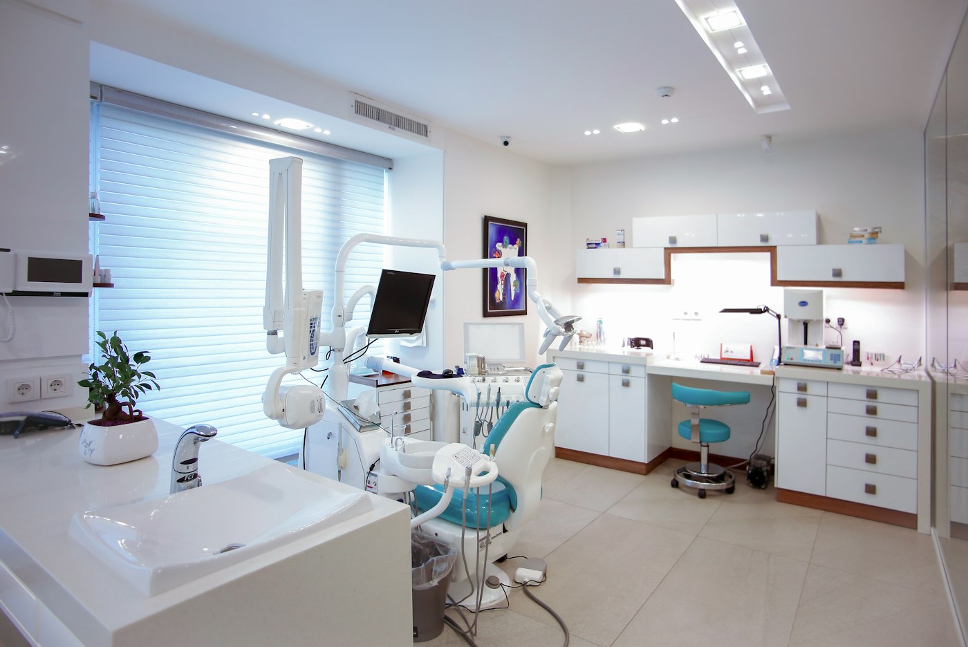 Bright modern dental treatment room